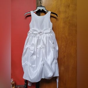 Girls’ Size 7 White Formal Gown